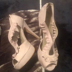 Woman Tan heels